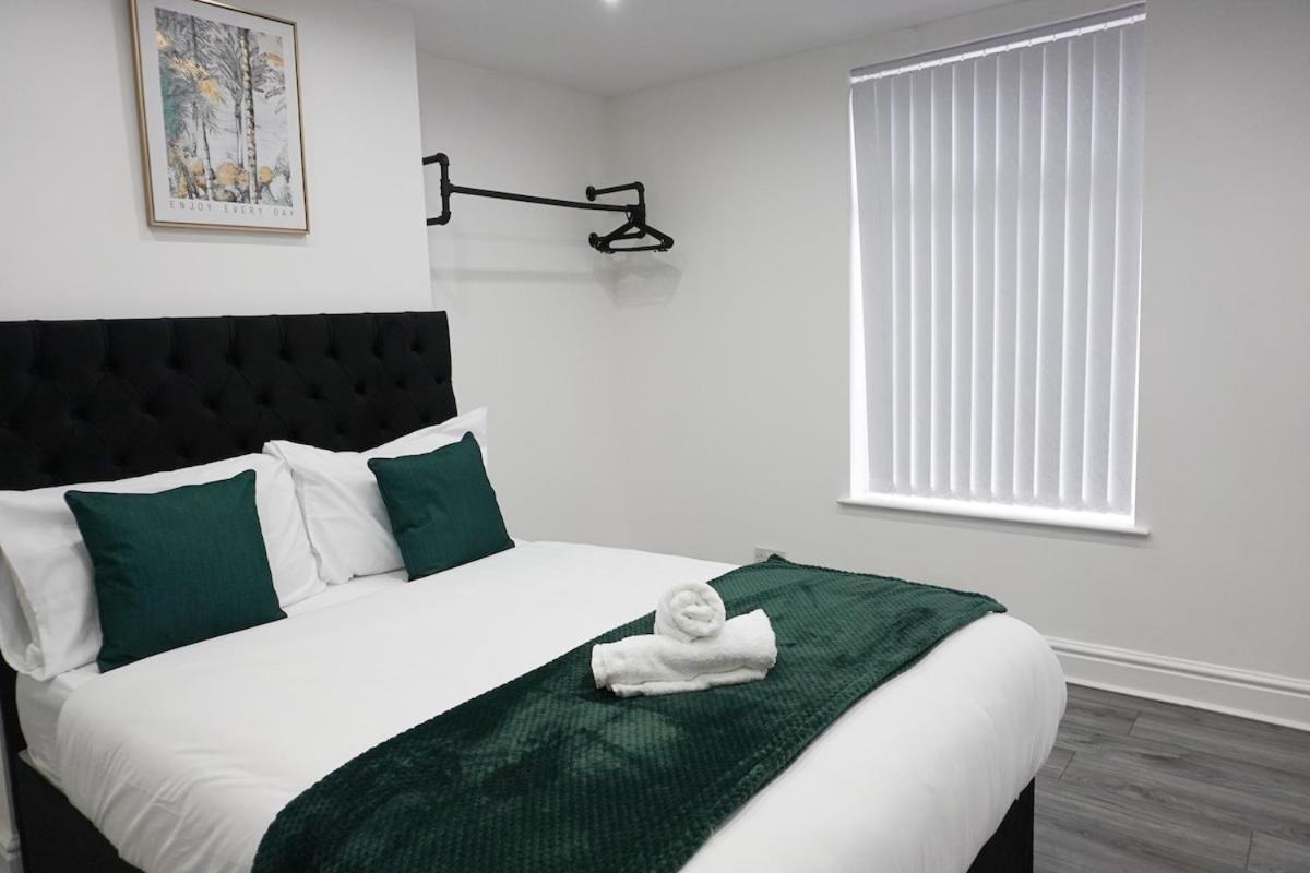 Contractors Dream, 4 Bedroom 2 Bathroom Liverpool Ngoại thất bức ảnh