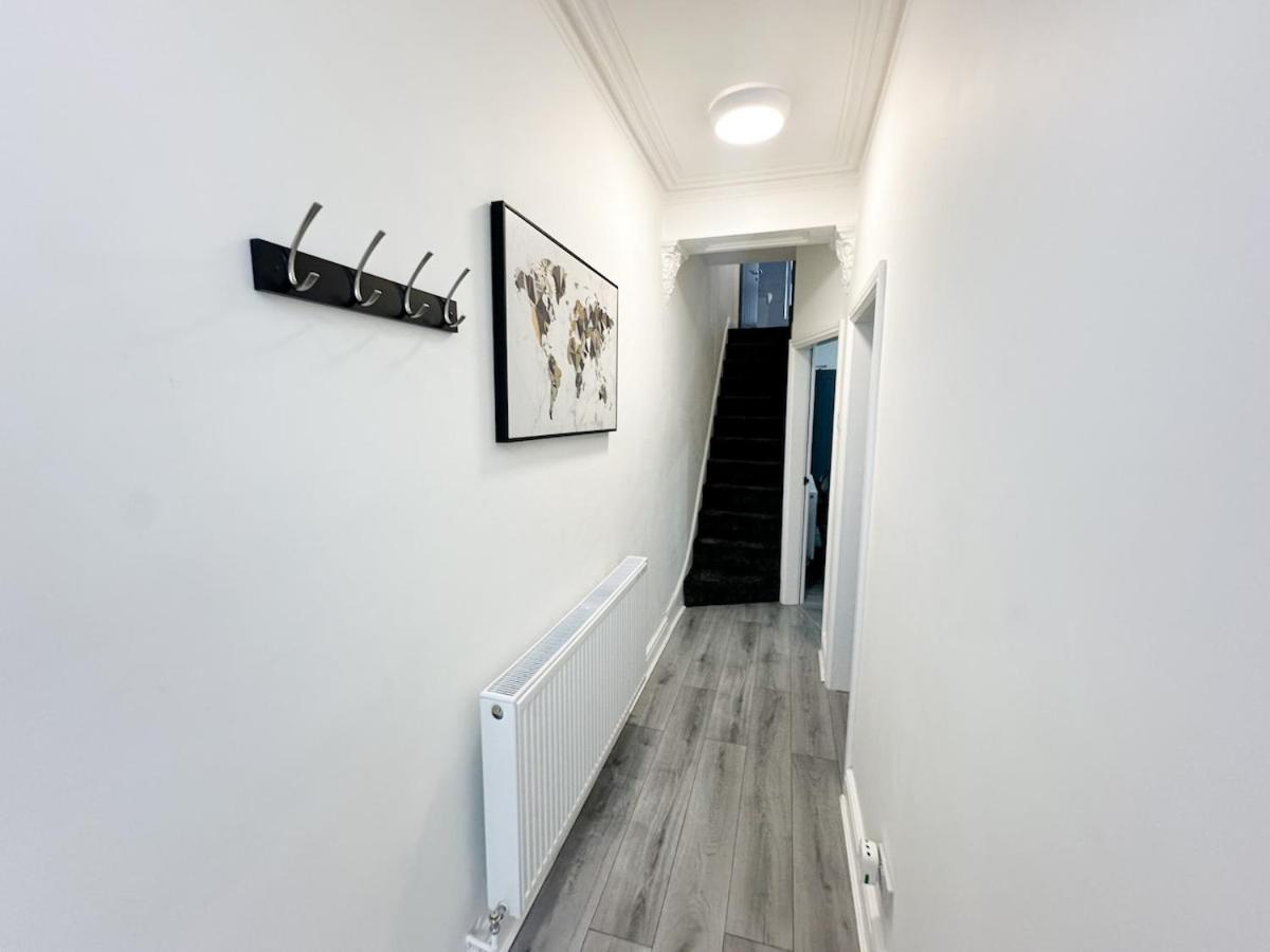 Contractors Dream, 4 Bedroom 2 Bathroom Liverpool Ngoại thất bức ảnh