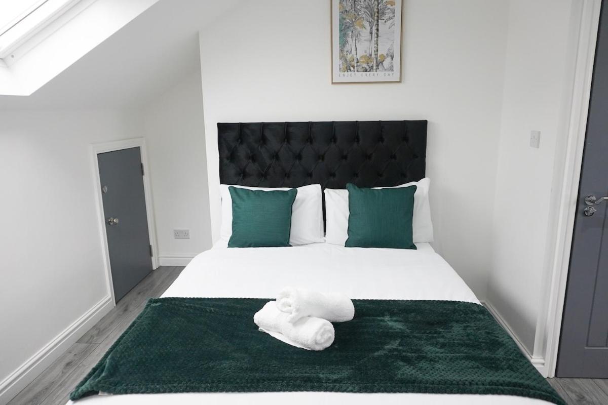 Contractors Dream, 4 Bedroom 2 Bathroom Liverpool Ngoại thất bức ảnh