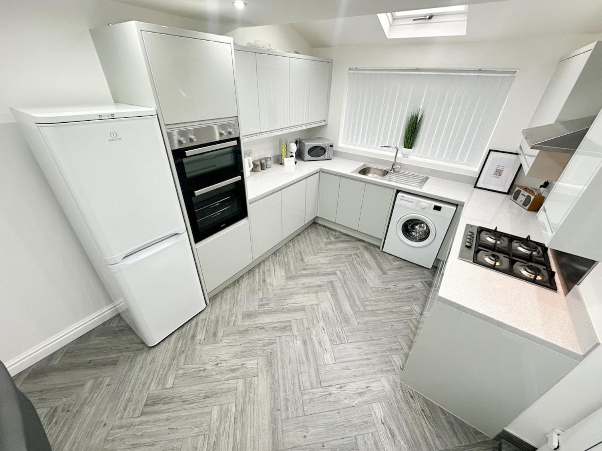 Contractors Dream, 4 Bedroom 2 Bathroom Liverpool Ngoại thất bức ảnh